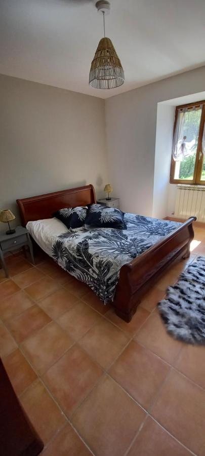 Appartement Cocooning A La Ferme Систерон Экстерьер фото